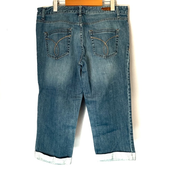 Calvin Klein Jean Capris Women’s Size 10 - Picture 2 of 7